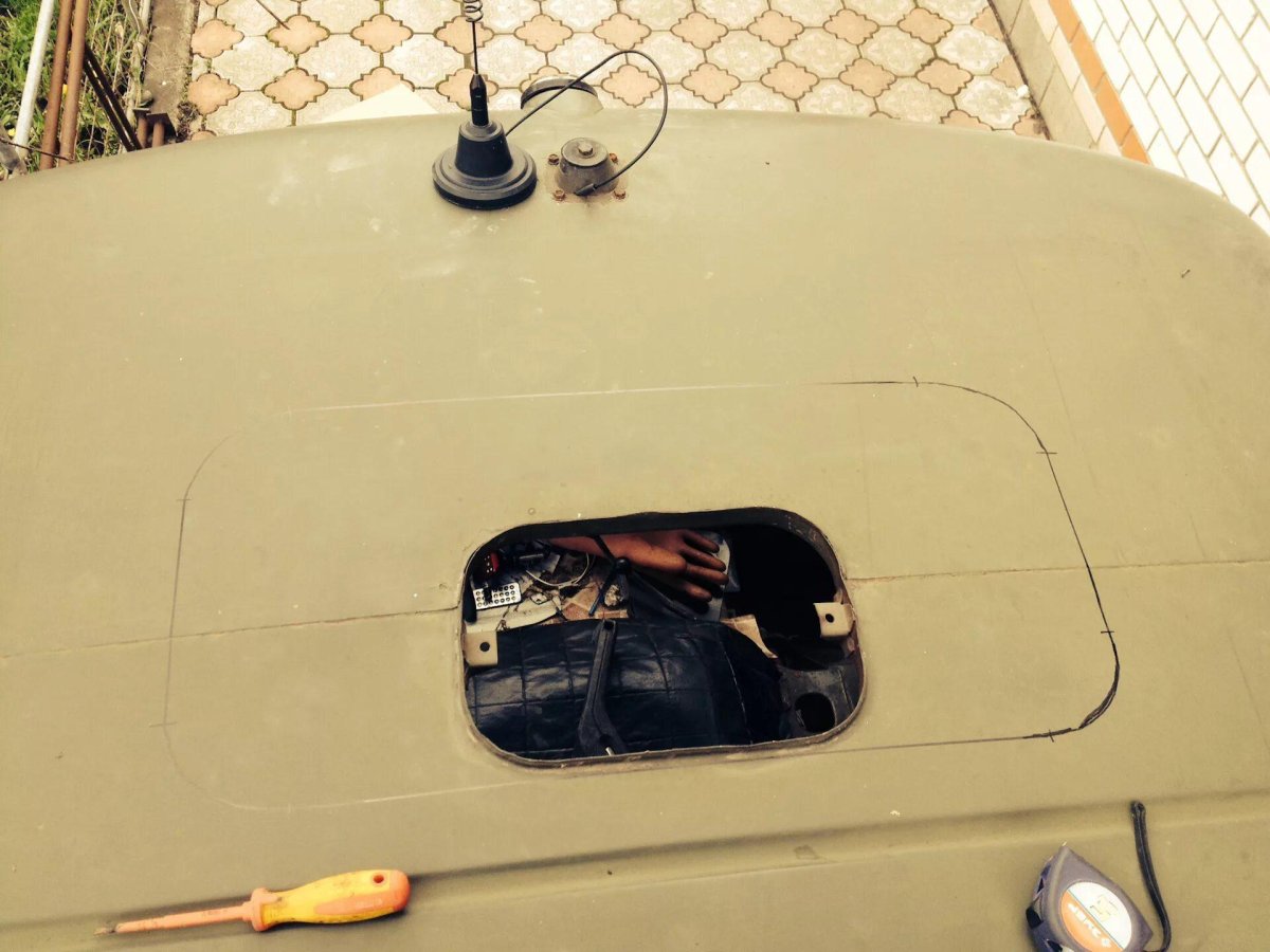 Штатный люк УАЗ 452