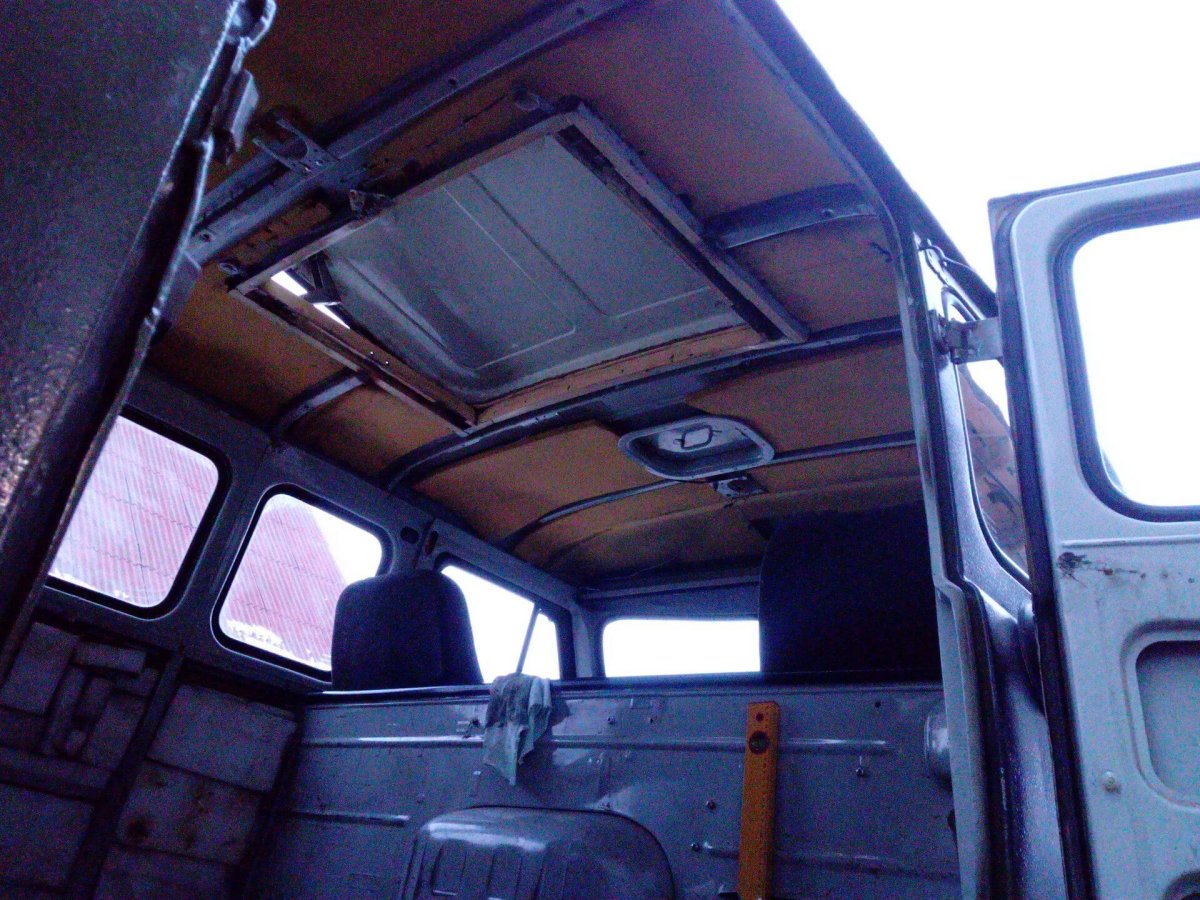 Люк на УАЗ 3303