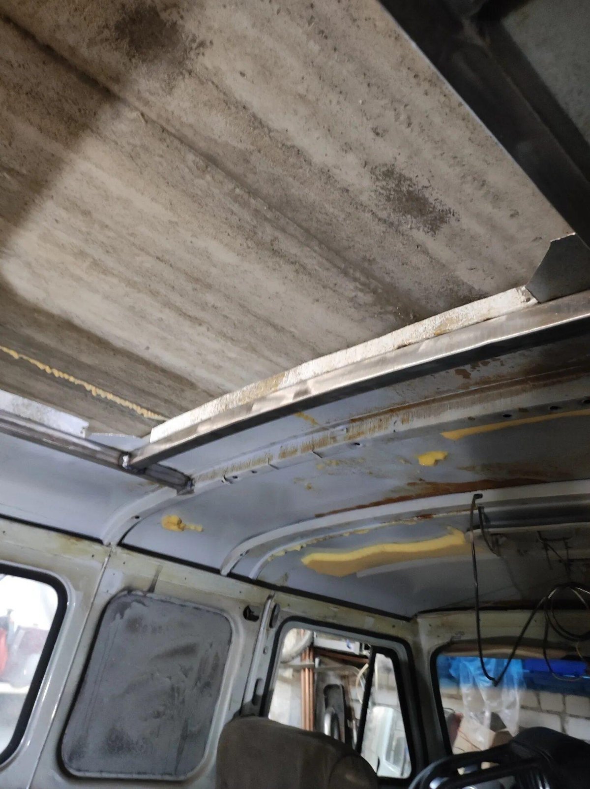 Люк от паза на УАЗ