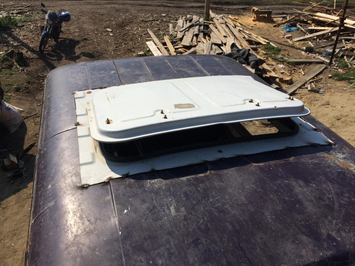 Люк от ПАЗИКА на УАЗ 469