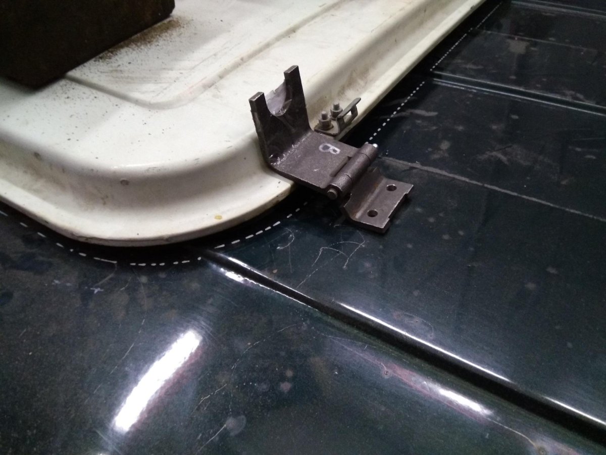 Люк от паза на УАЗ 469