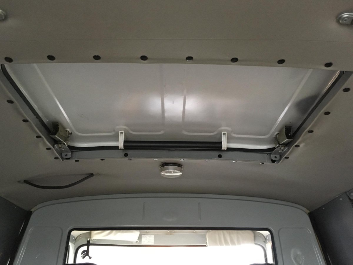 Крепление Нижнего люка УАЗ Буханка