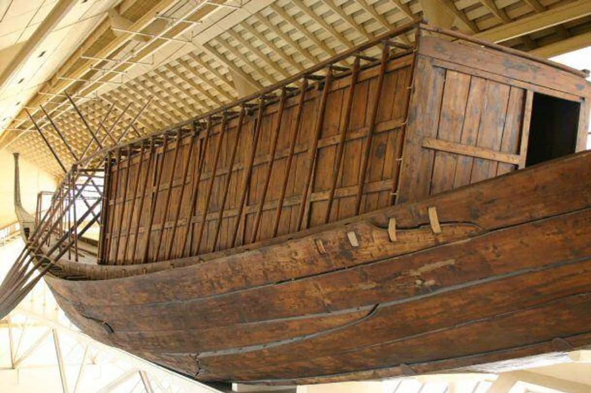 Солнечная Ладья фараона Хеопса фото