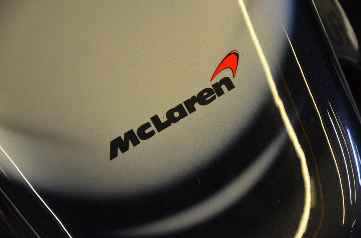 Макларен логотип