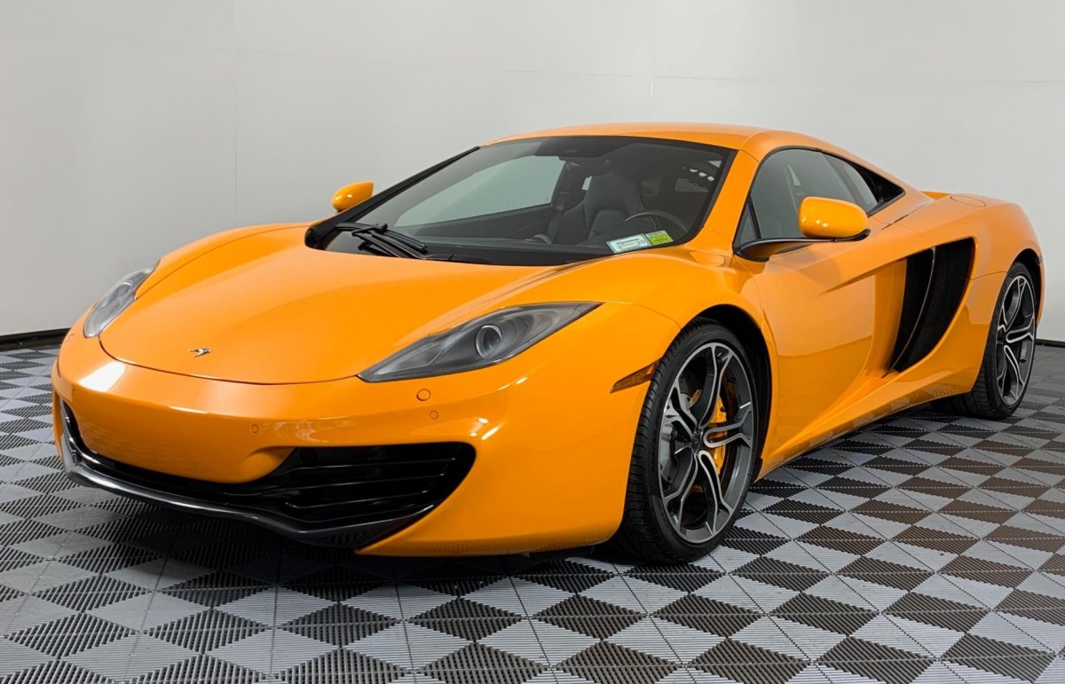 Макларен mp4-12c