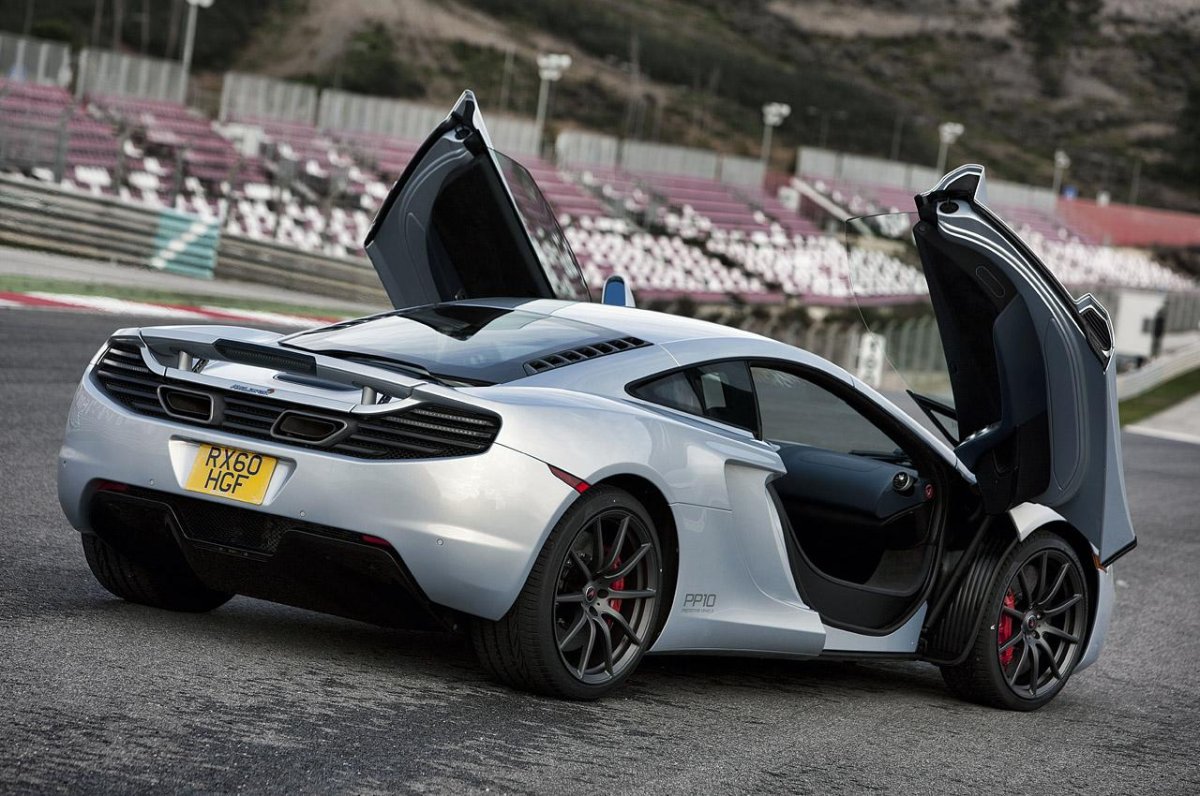 MCLAREN mp12 c