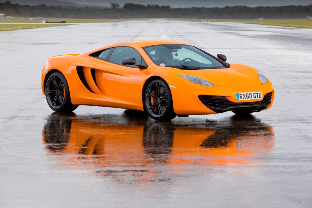 Макларен мп4 12с