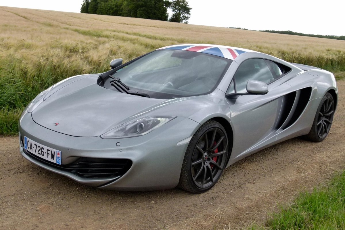 MCLAREN mp4-12c Blue