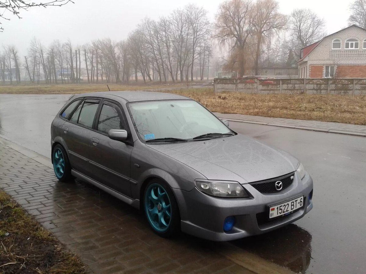 Mazda 323 bj