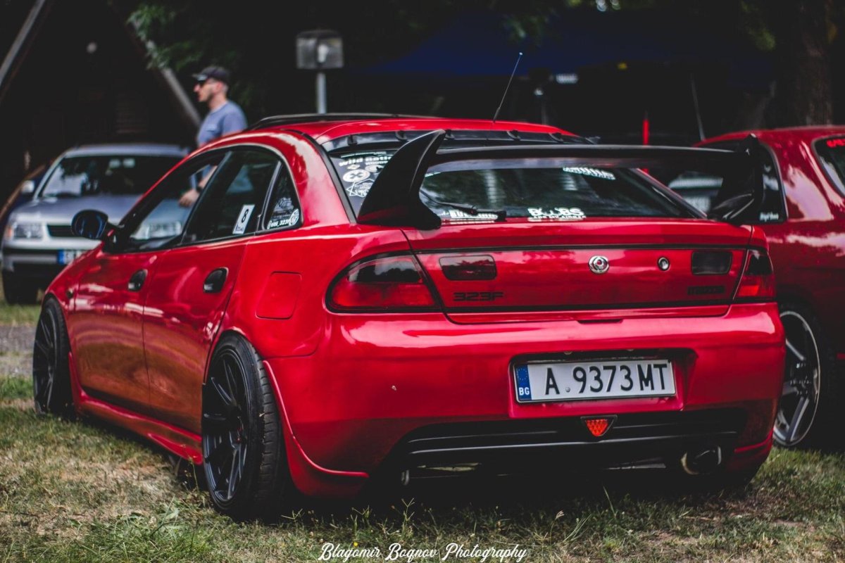 Mazda 323f ba