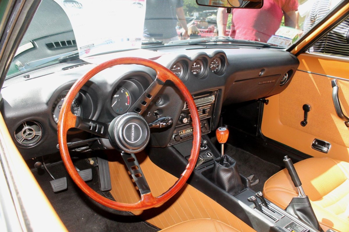 Datsun 240z салон