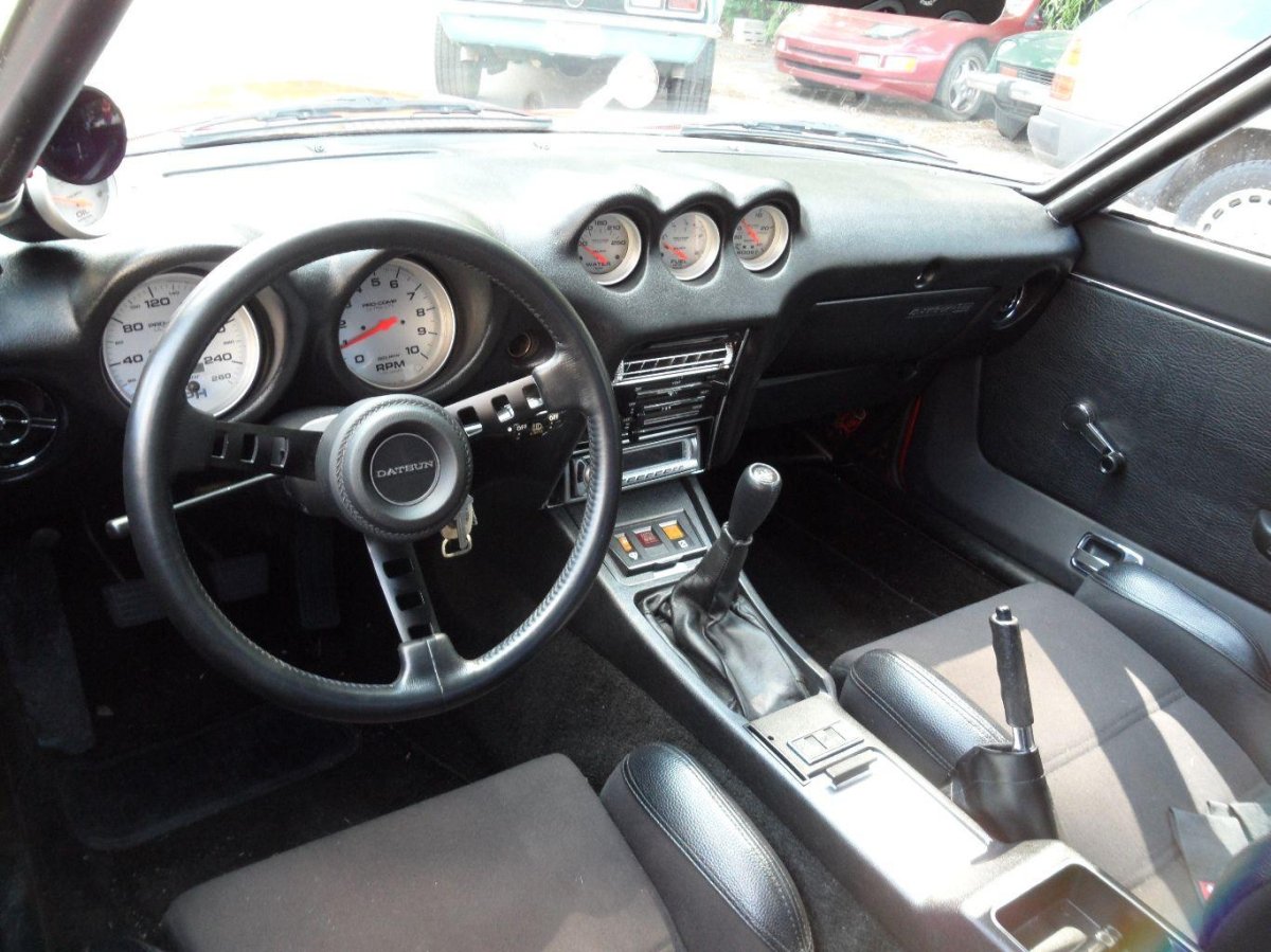 Datsun 240z Interior