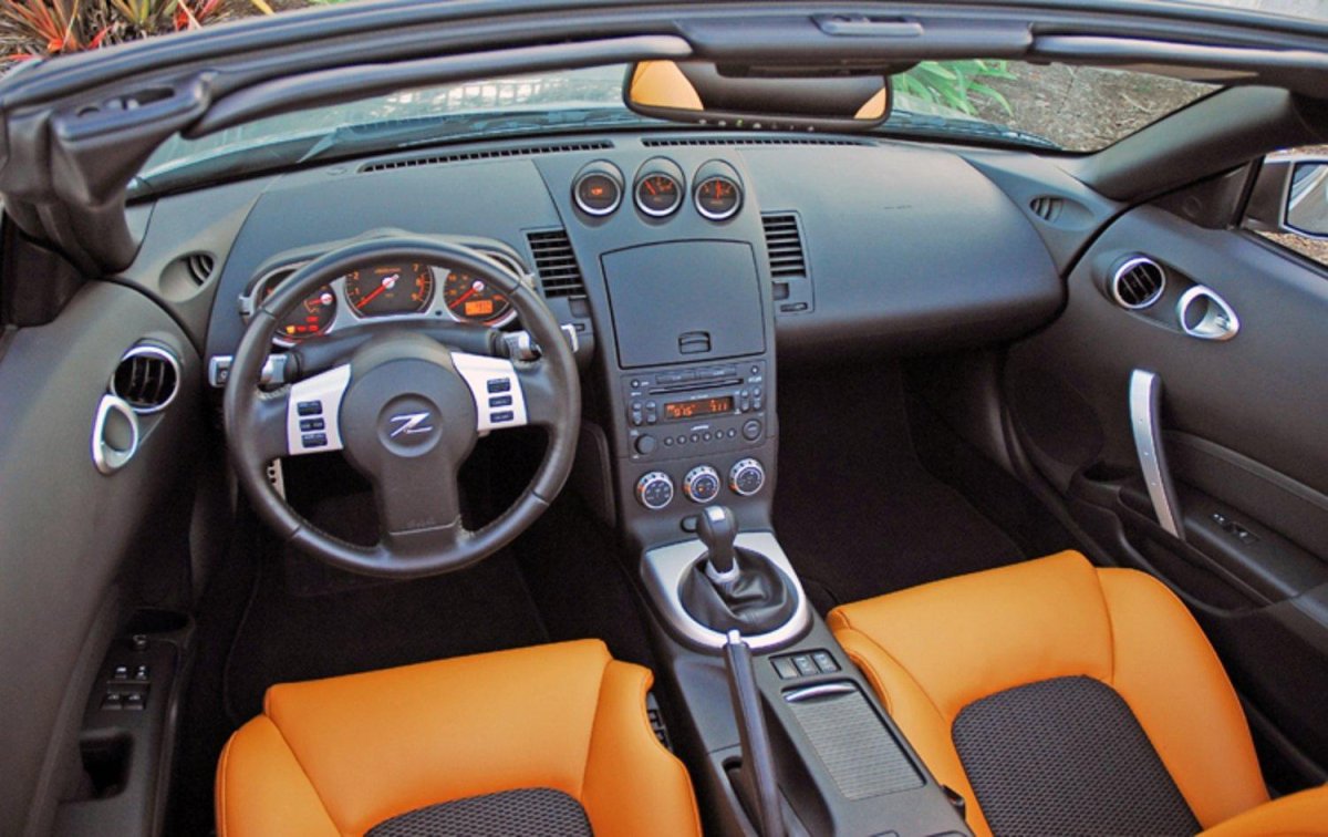 Nissan 350z салон