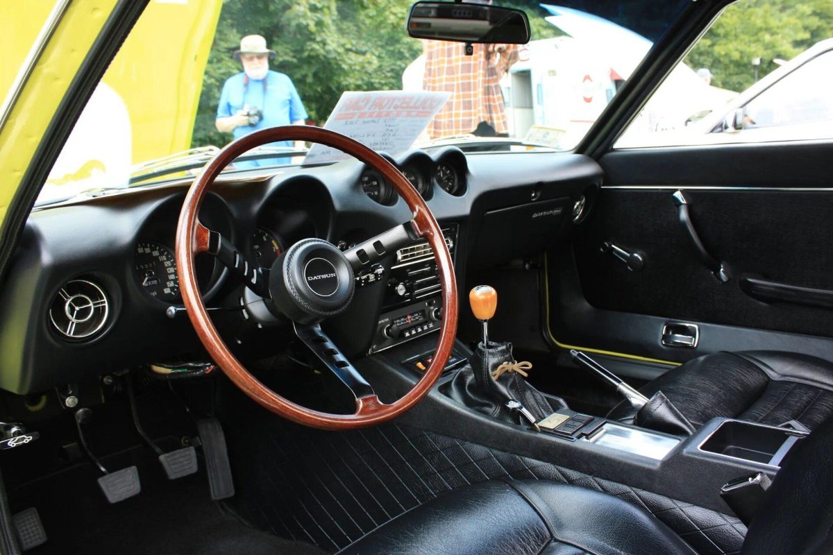 Nissan Fairlady z s30 салон