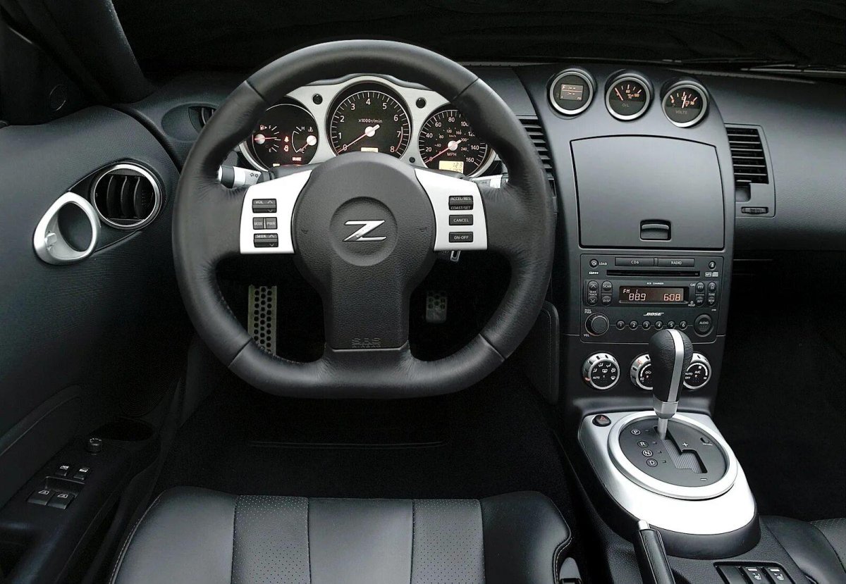 Nissan 350z Interior