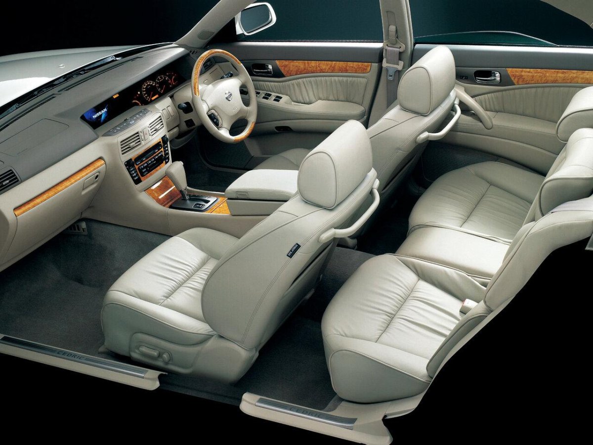 Nissan Gloria y34 салон