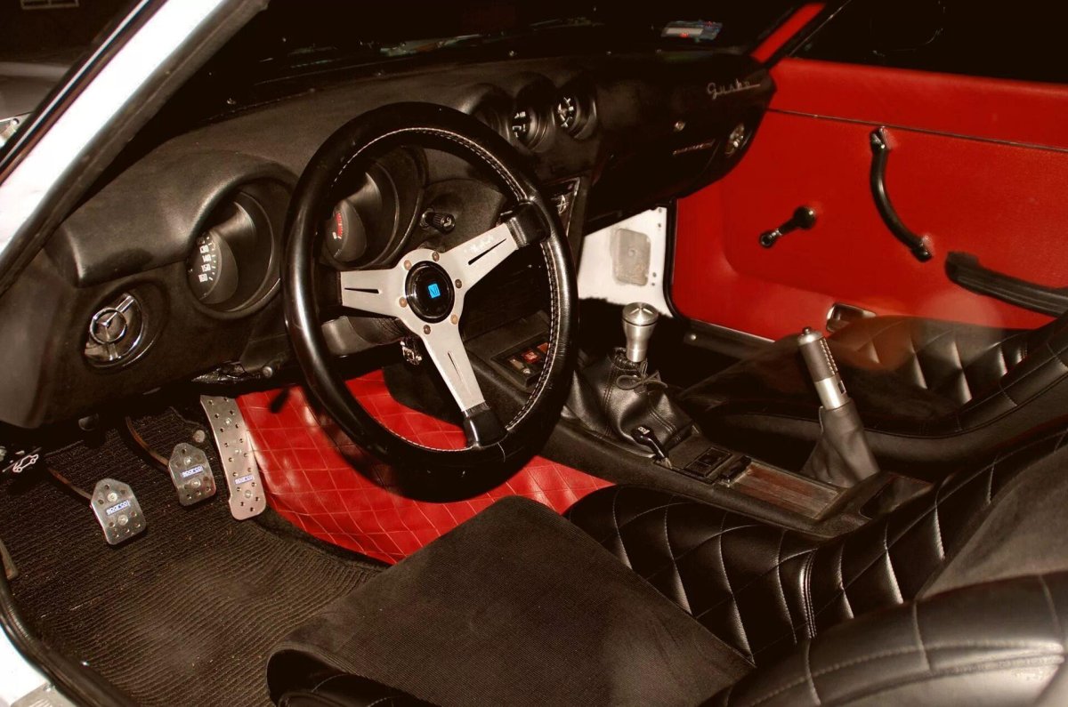 Nissan 240z Interior