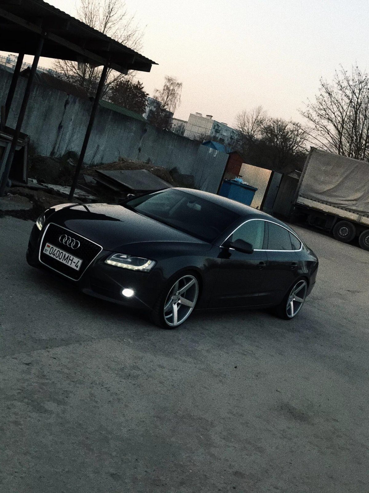 Ауди а4 черная тонированная