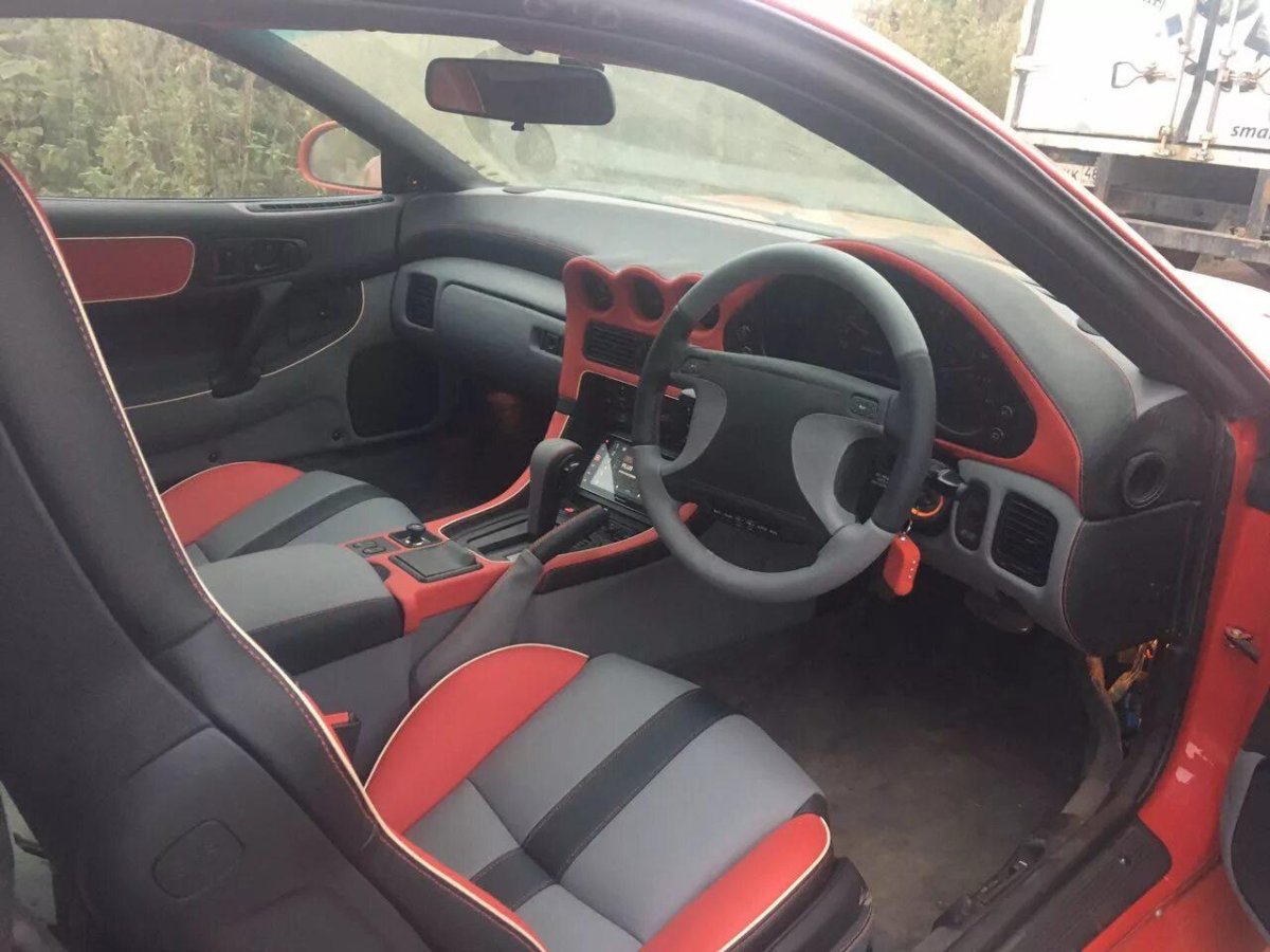 Mitsubishi GTO салон