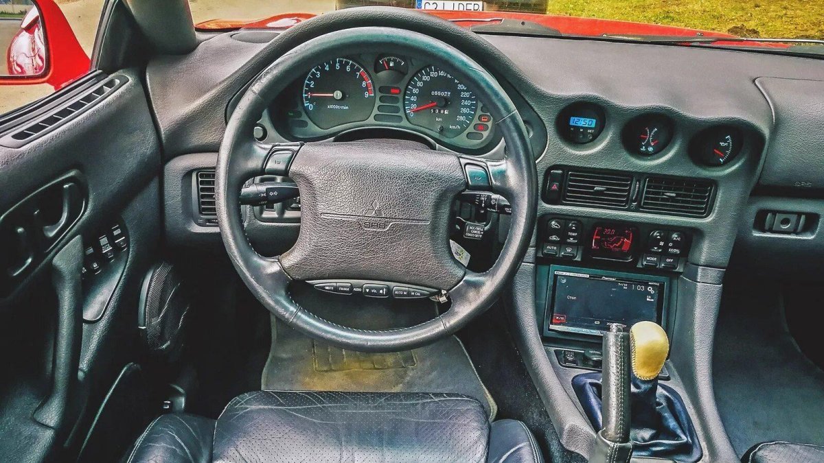Мицубиси 3000 gt салон