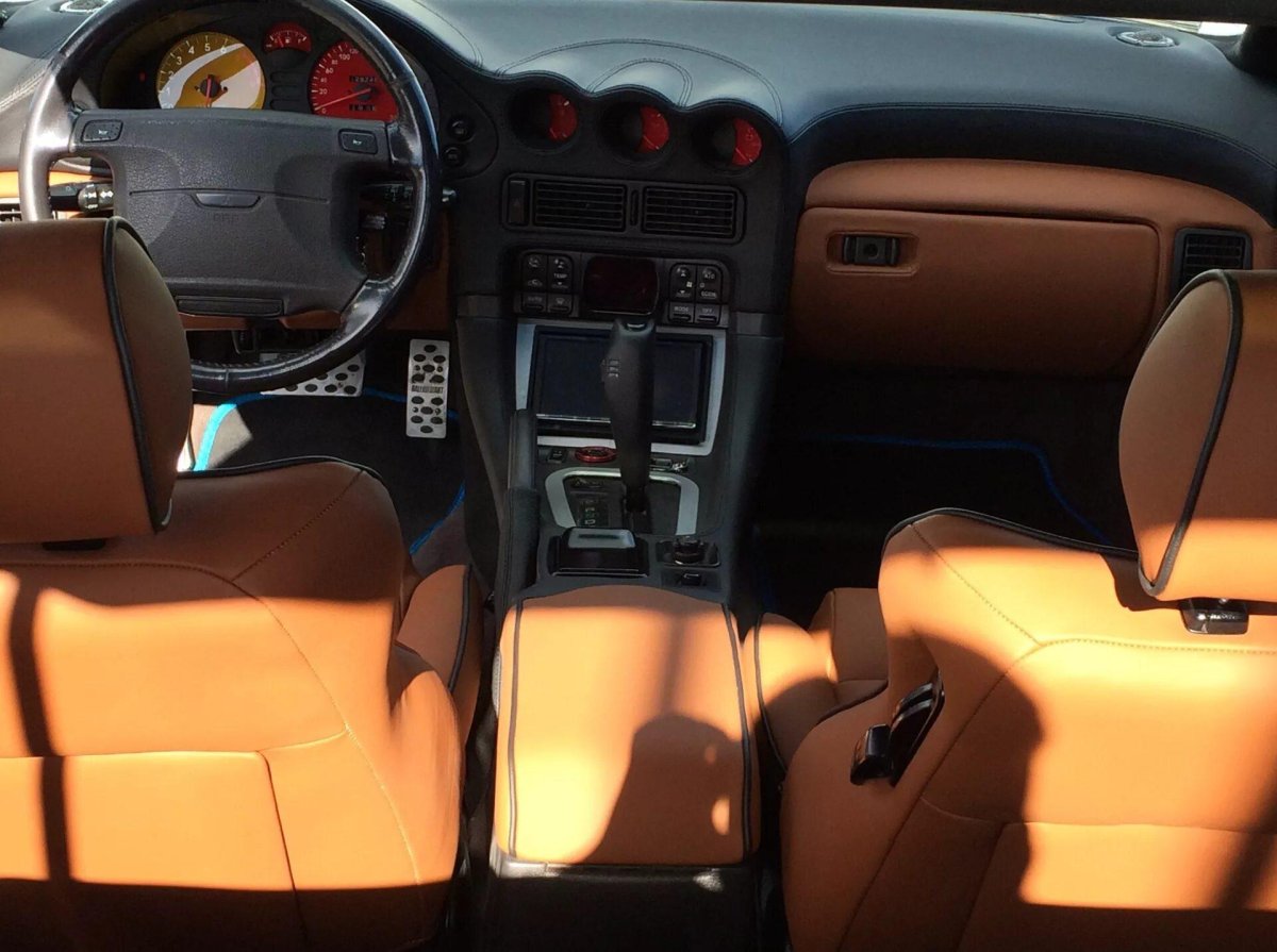 Мицубиси 3000 gt салон