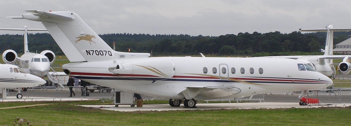 Raytheon Hawker 4000