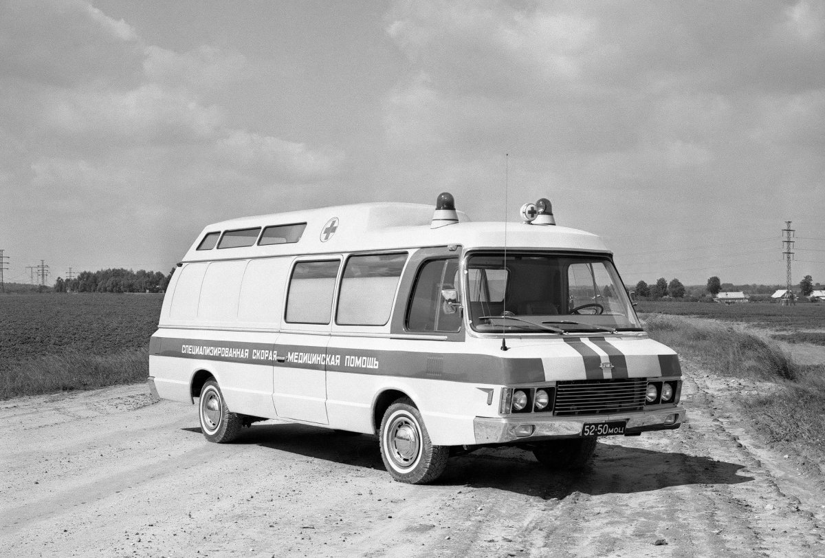 ЗИЛ-118 Юность