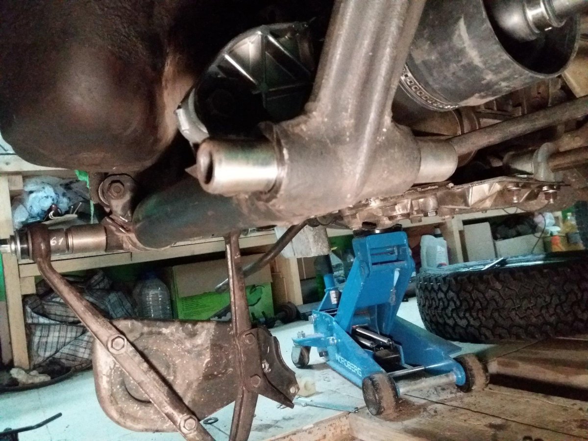 Передняя подвеска Шеви Нива