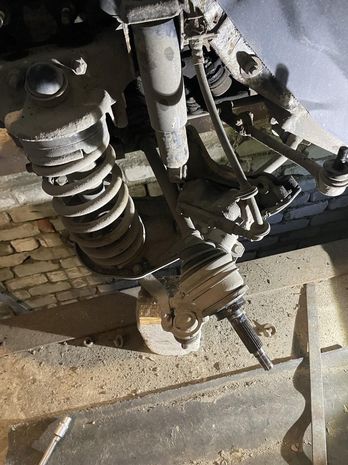 Растяжки передней подвески Нива Шевроле