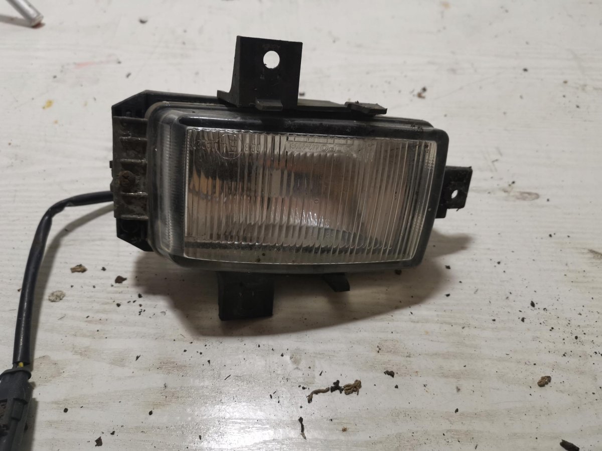 Противотуманные фары Опель кадет е