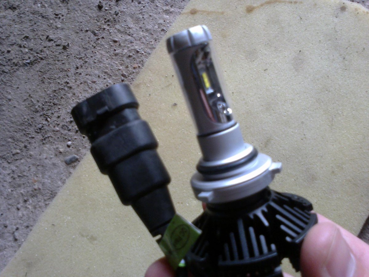 Лампы диодные в фары Опель Омега б