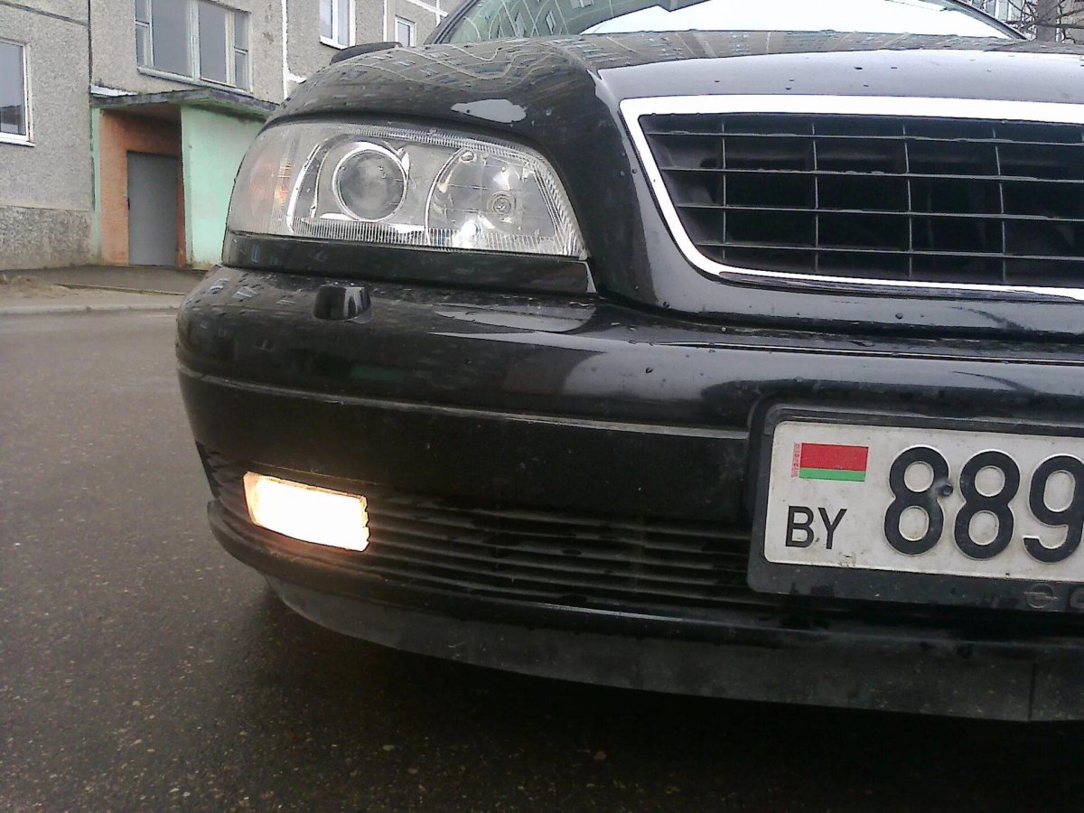 Туманки Опель Омега б