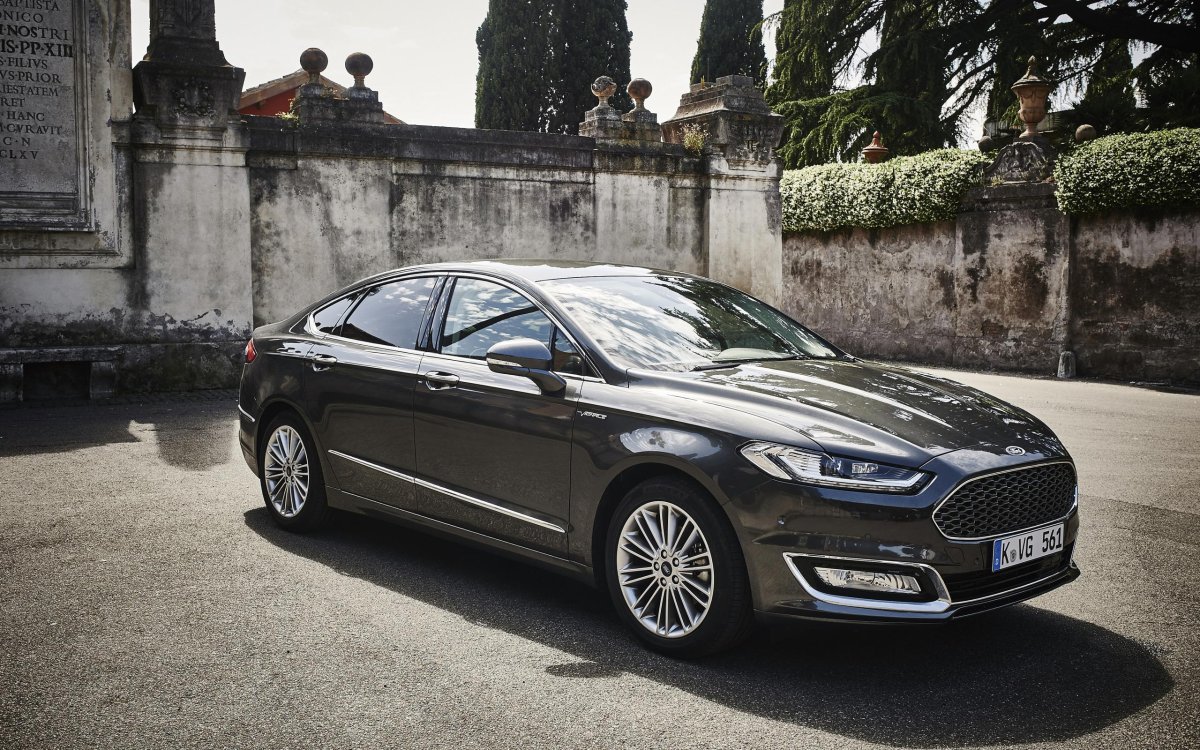 Форд Мондео 2015 седан