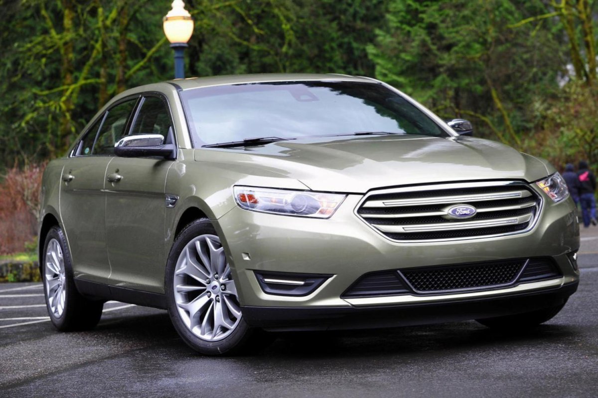 Ford Taurus 2013