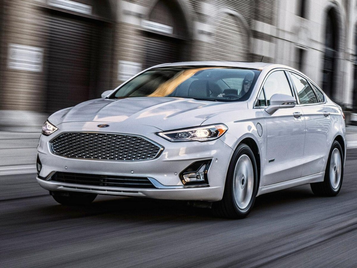 Ford Fusion седан 2018