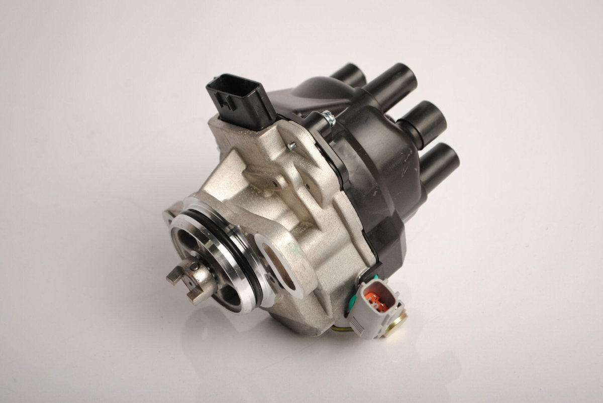 Трамблер Ниссан Альмера n15