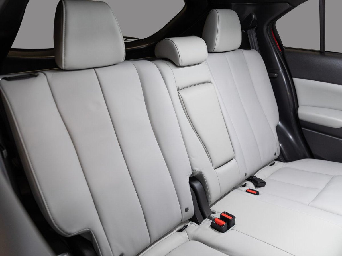 Mitsubishi Eclipse Cross 2022 салон