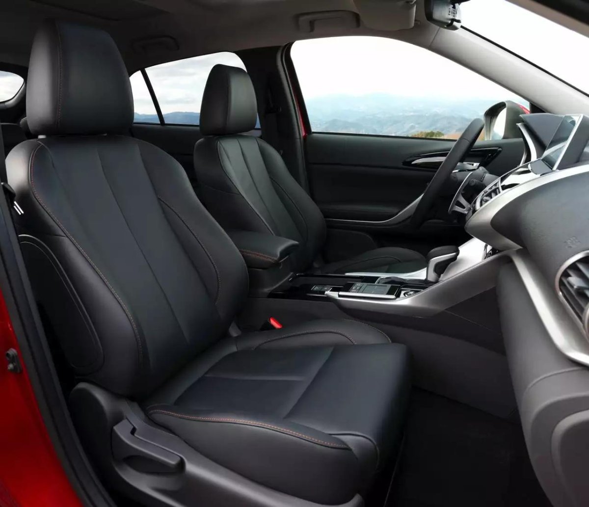 Митсубиси Эклипс кросс 2018 интерьер