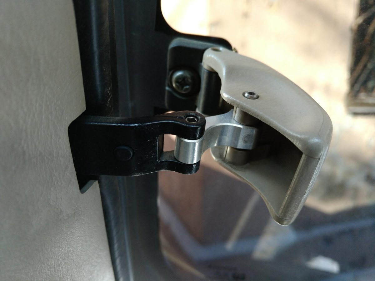 Защелка форточки Газель