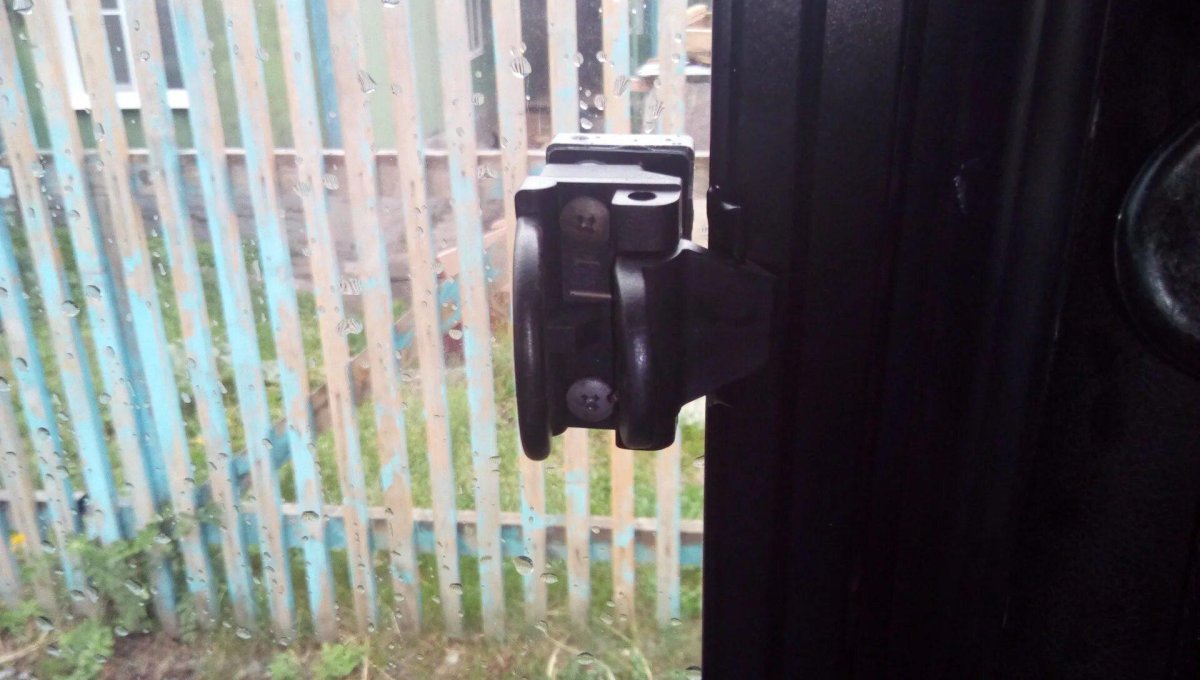 Замок форточки Нива