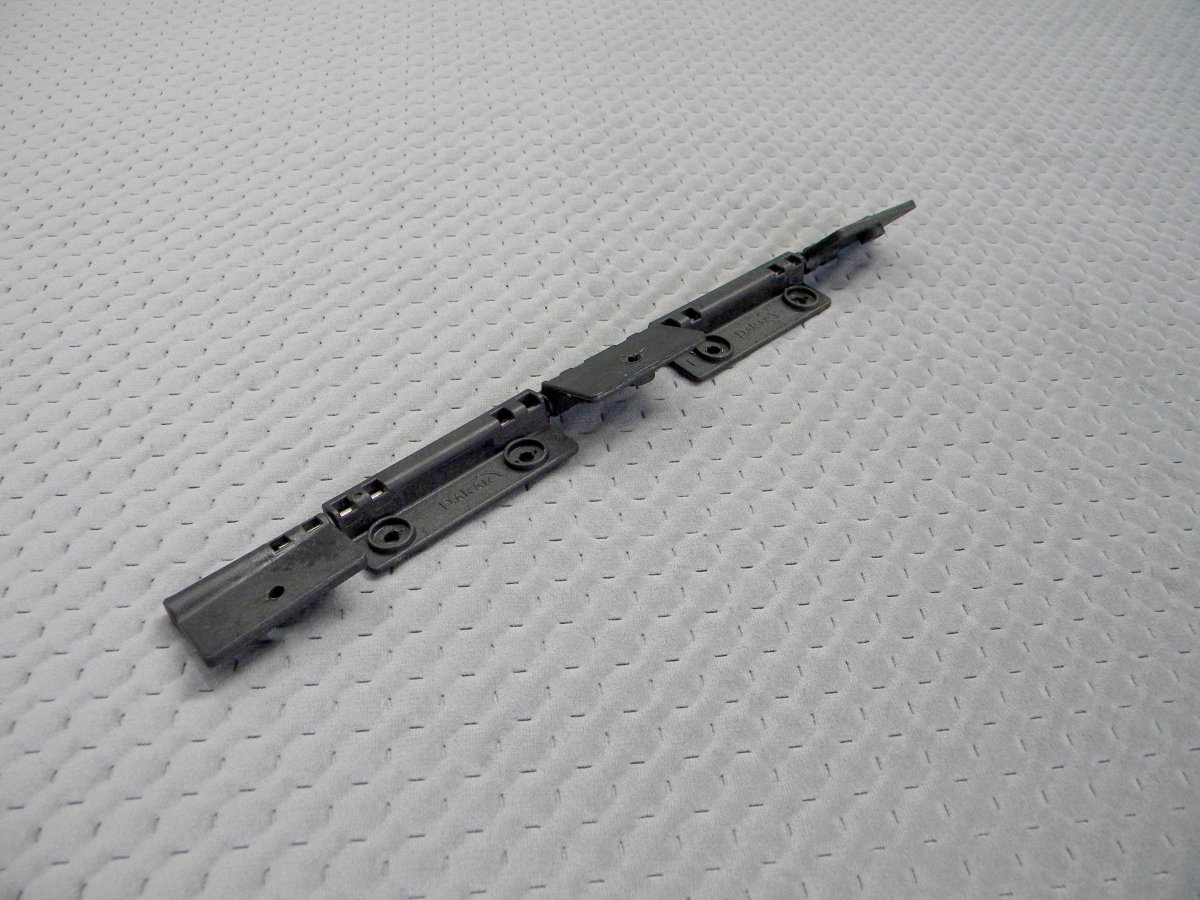 Крепёж форточки w163