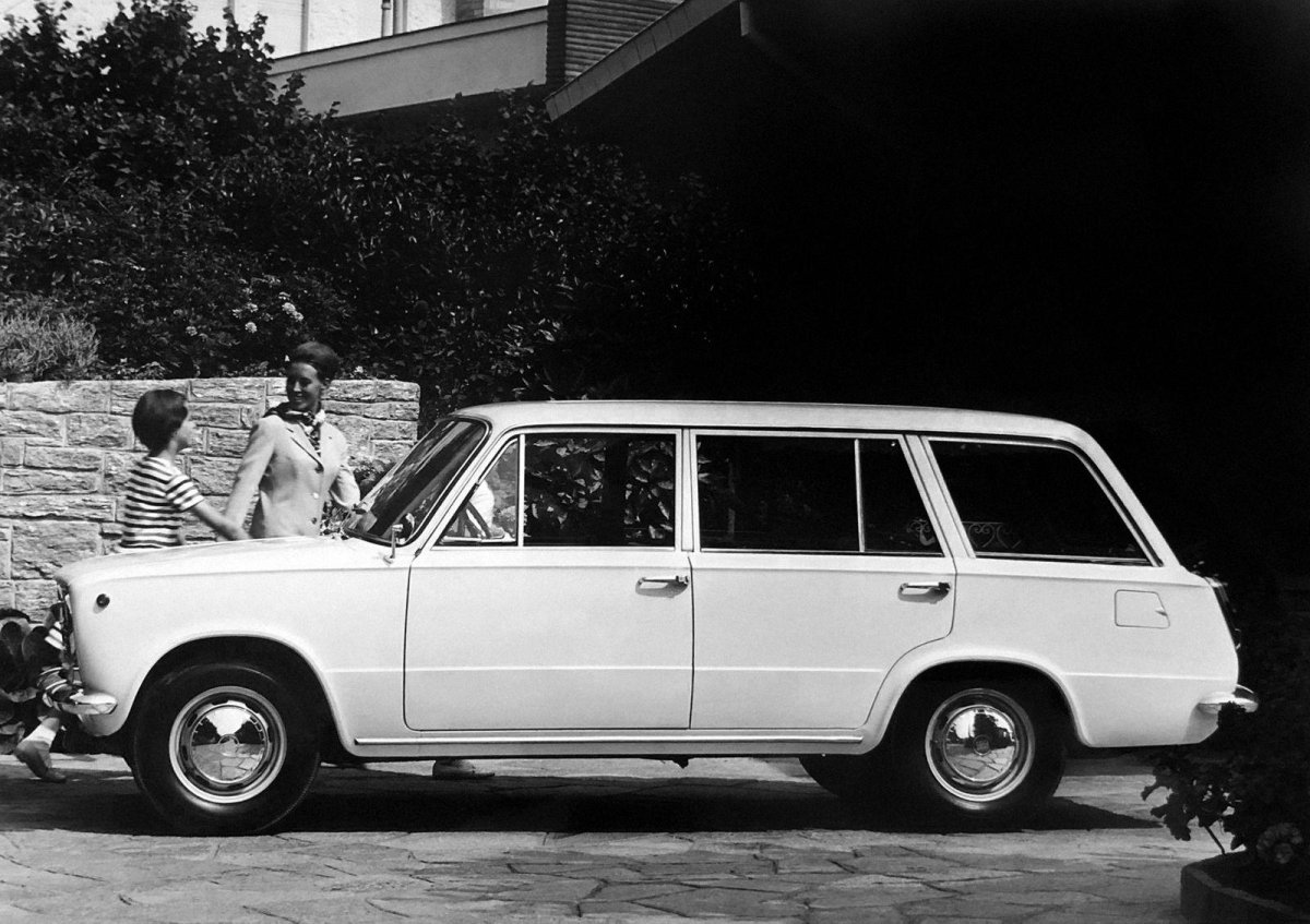 Фиат 124 фамилиаре