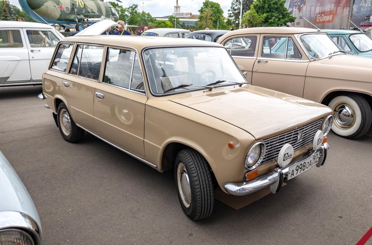 ВАЗ 2102 И 2104