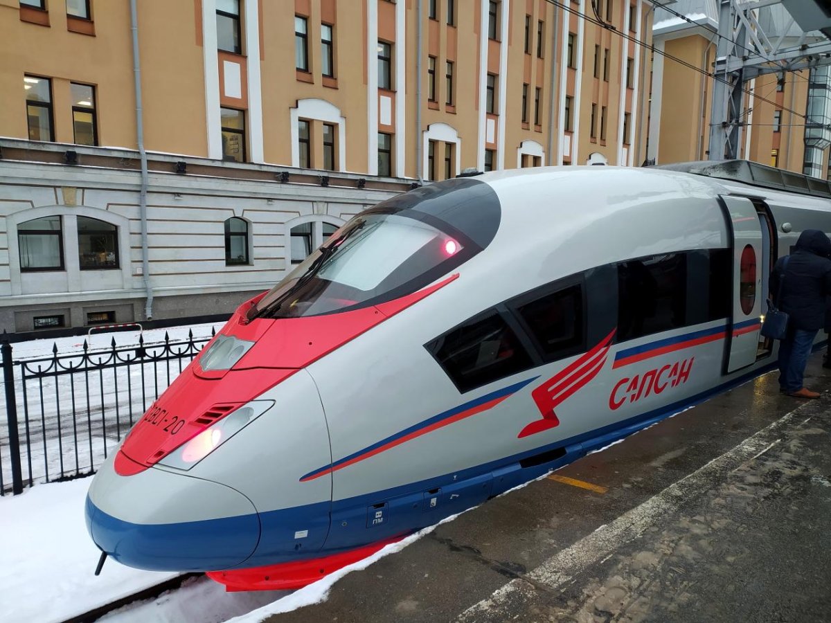 Высокоскоростной поезд Сапсан