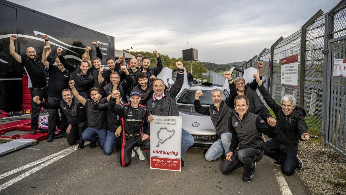 Mercedes AMG one Нюрбургринг