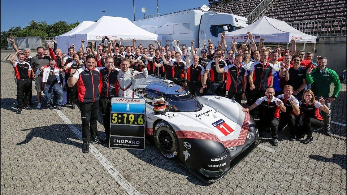 Порше 919 EVO рекорд Нюрбургринга