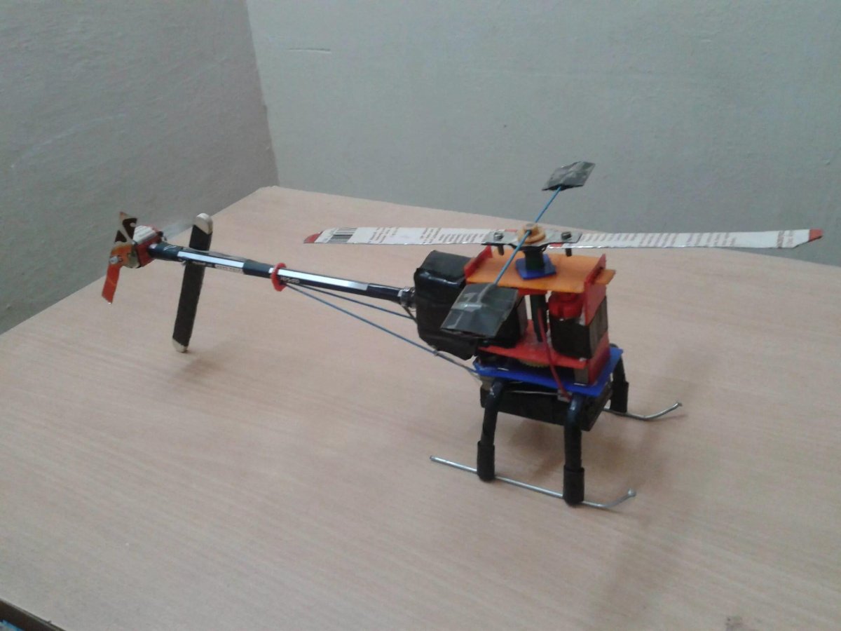 Копийный радиоуправляемый вертолёт