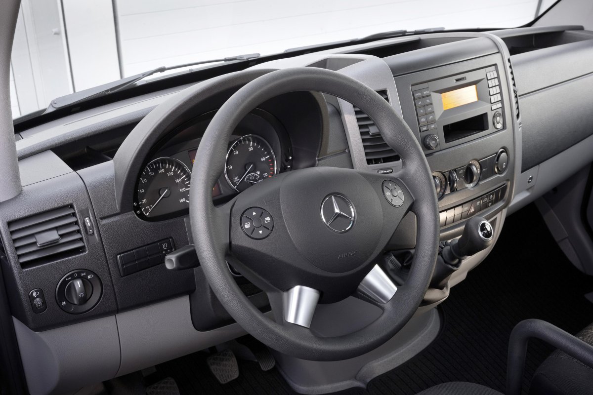 Mercedes-Benz Sprinter 2013