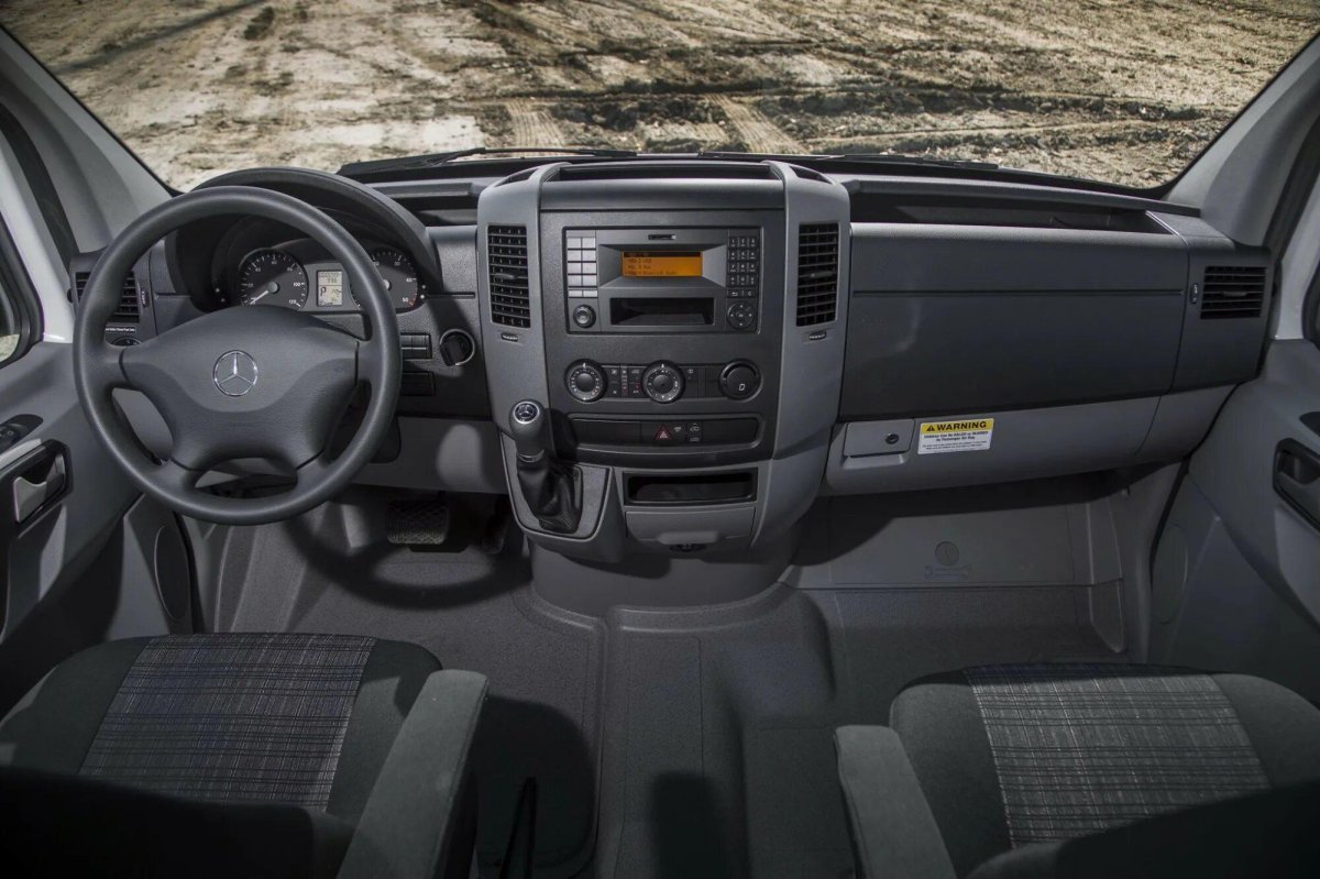 Mercedes Sprinter 2016 салон