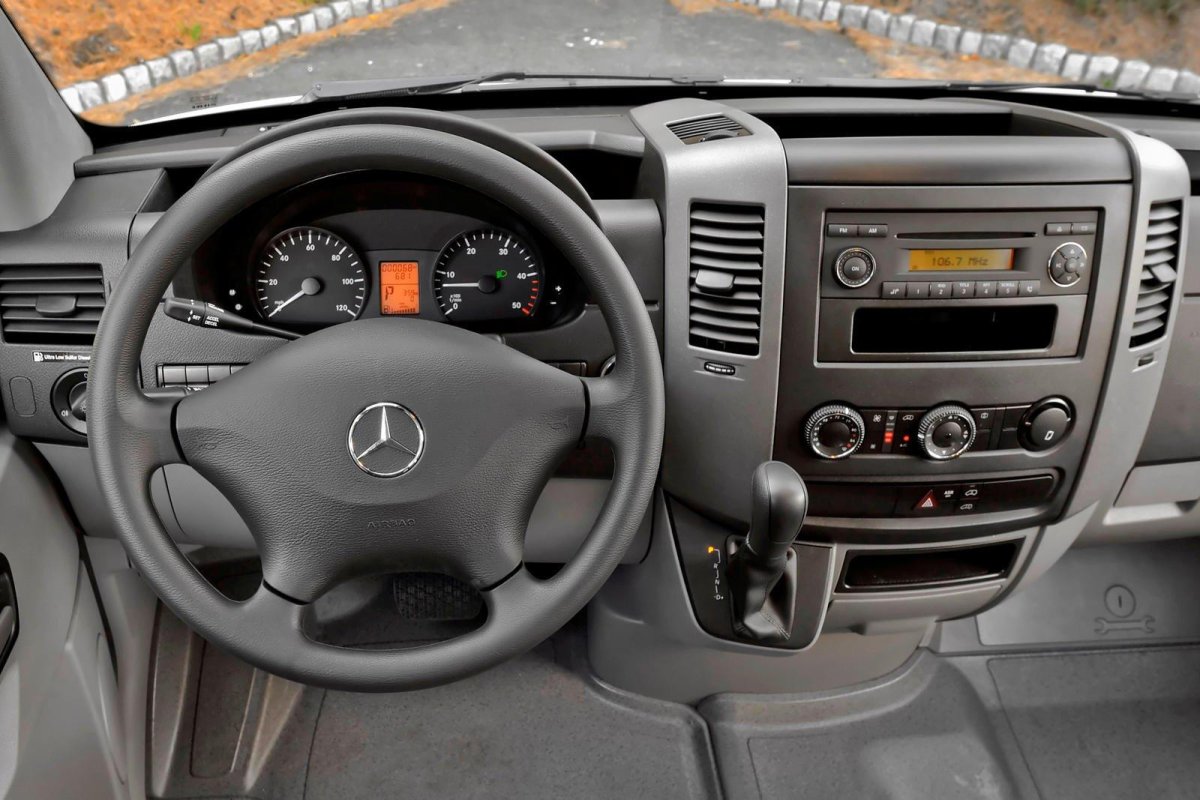 Mercedes Sprinter 2007 салон